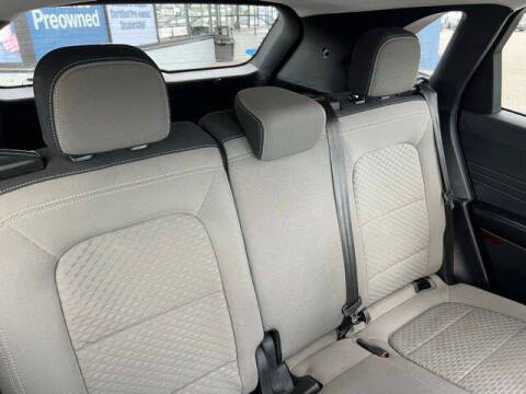 2022 Ford Escape Hybrid SE