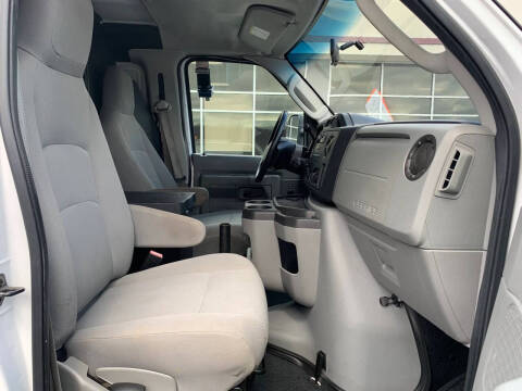 2012 Ford E-Series E-150