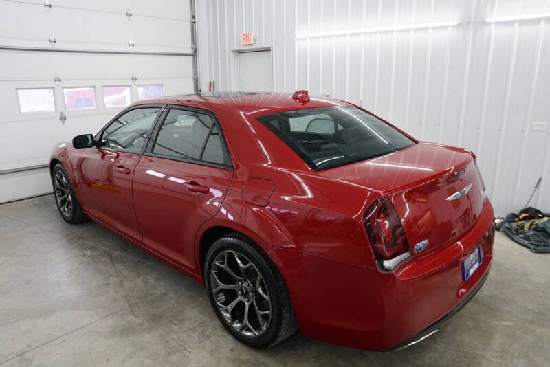 2016 Chrysler 300