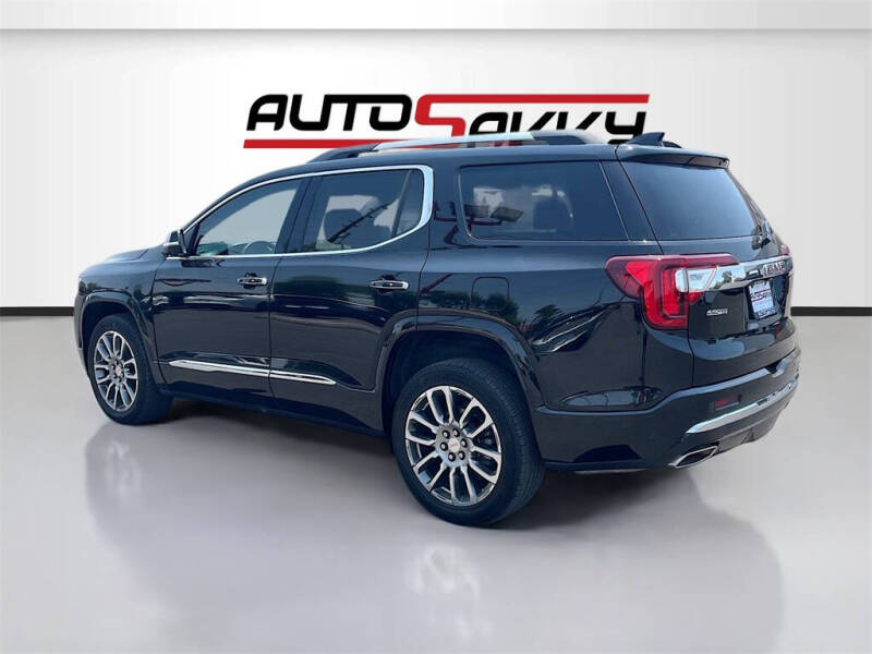 2020 GMC Acadia Denali