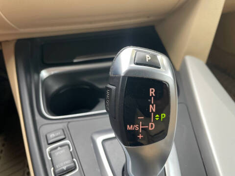 2013 BMW 3 Series 320i