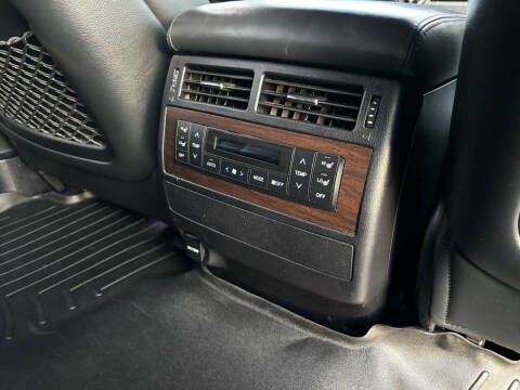 2018 Toyota Land Cruiser