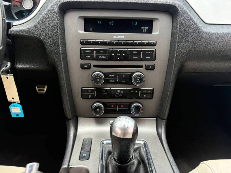 2012 Ford Mustang GT Premium