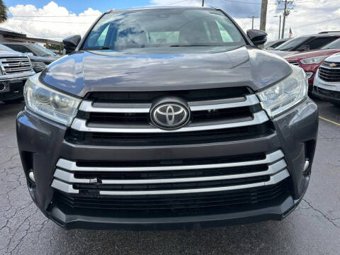 2017 Toyota Highlander