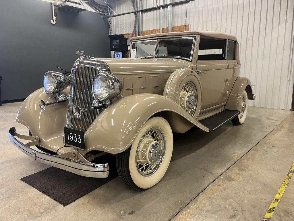 1933 Chrysler CO SIX VICTORIA 1
