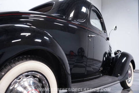 1936 Ford Deluxe