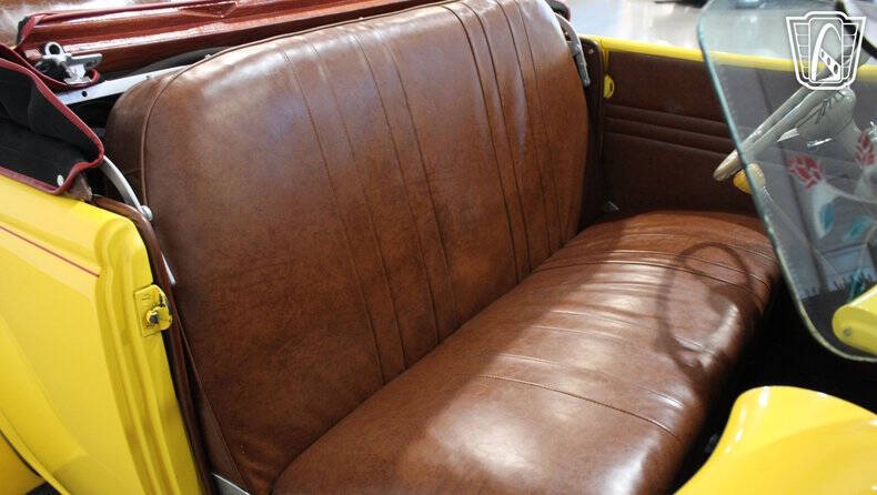 1935 Ford Deluxe