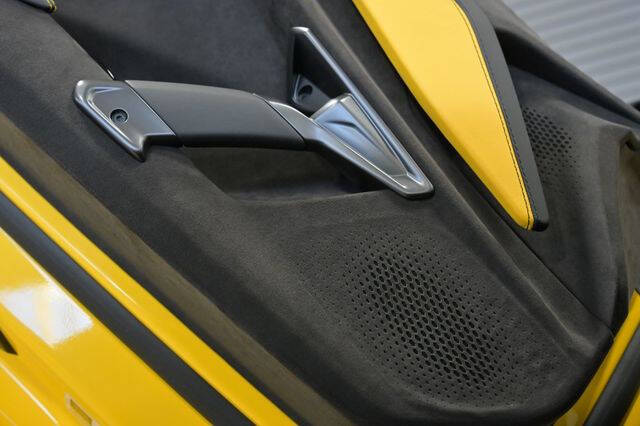 2024 Lamborghini Revuelto