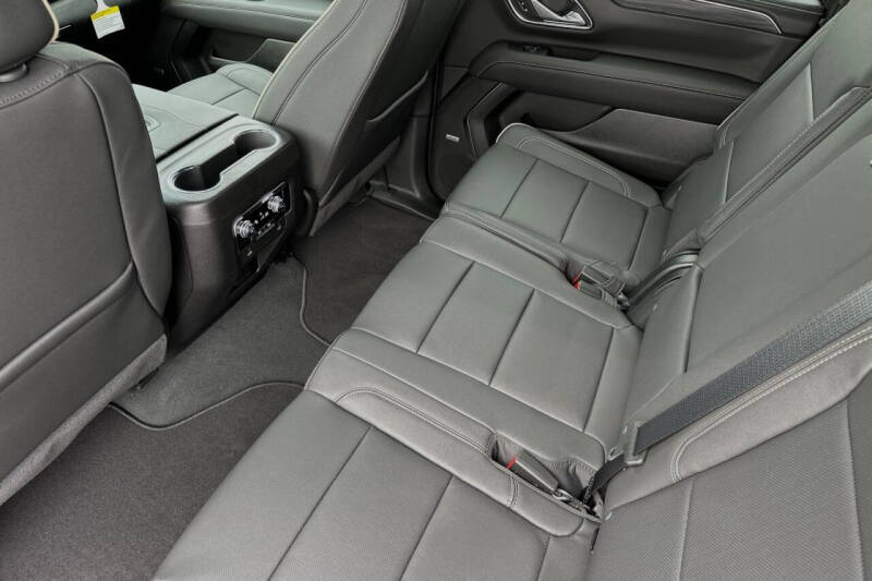 2024 GMC Yukon XL SLT