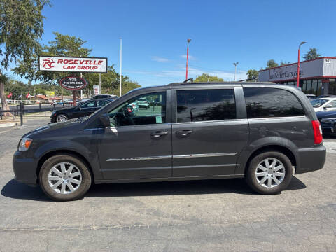 2016 Chrysler Town and Country Touring