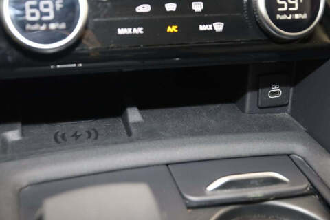 2023 Land Rover Discovery P300 S