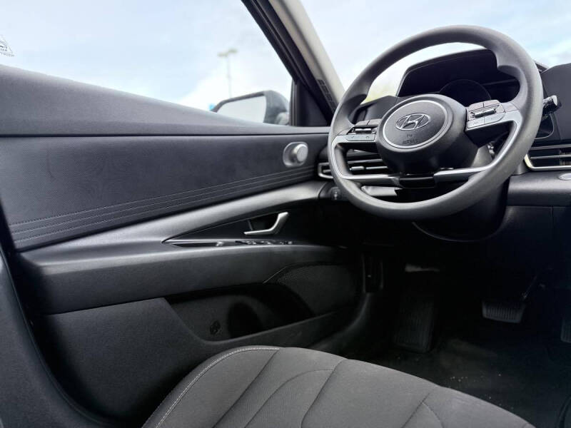 2022 Hyundai Elantra