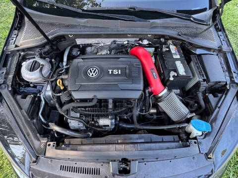 2017 Volkswagen Golf GTI Sport