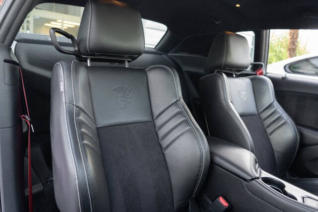2018 Dodge Challenger 36