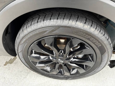 2020 Kia Sorento EX V6