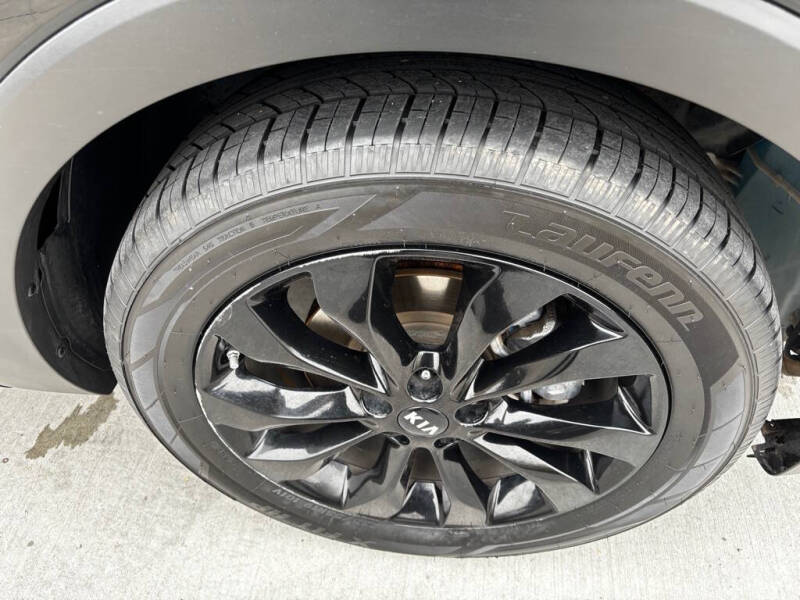 2020 Kia Sorento EX V6