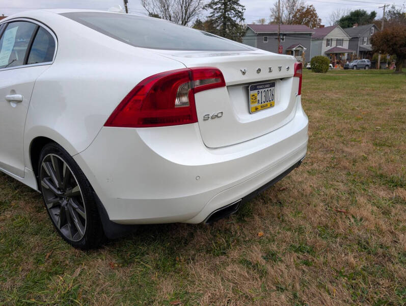 2015 Volvo S60 T6 Drive-E Platinum