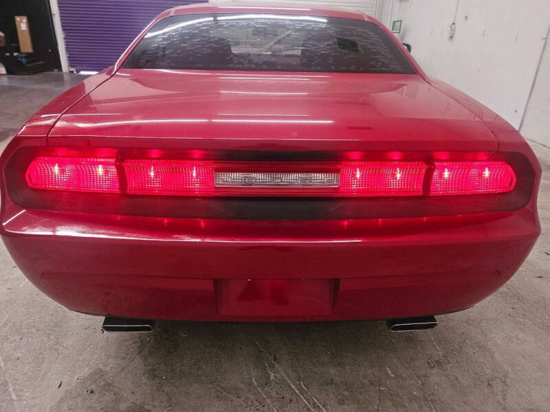 2012 Dodge Challenger SXT