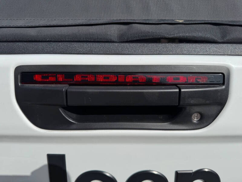 2021 Jeep Gladiator California Edition