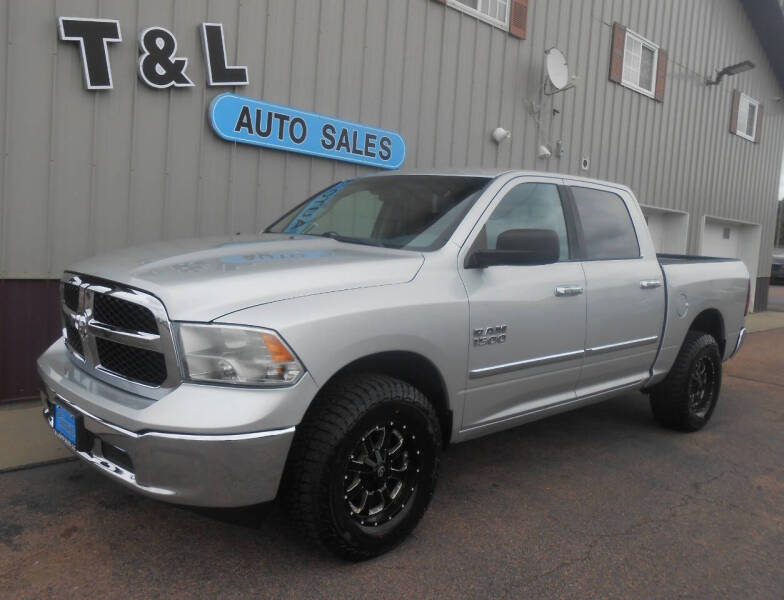 2016 RAM 1500 SLT