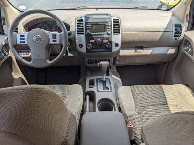 2014 Nissan Frontier 9