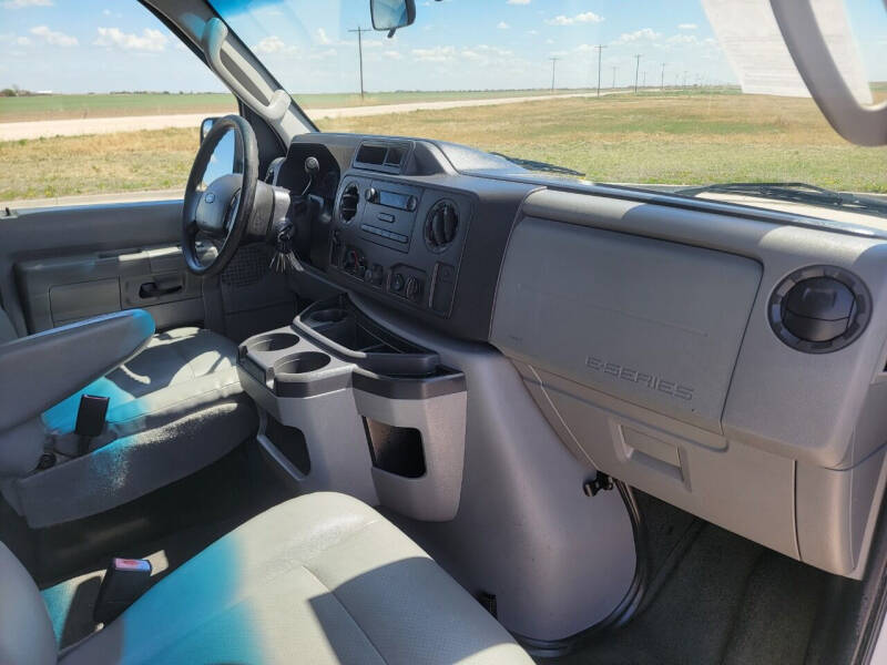 2010 Ford E-Series E-150 XL