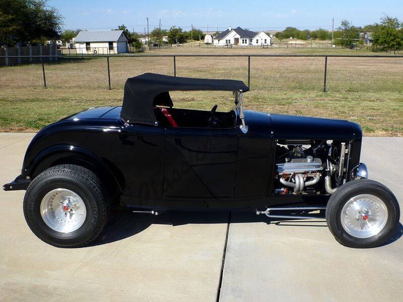 1932 Ford Model 18