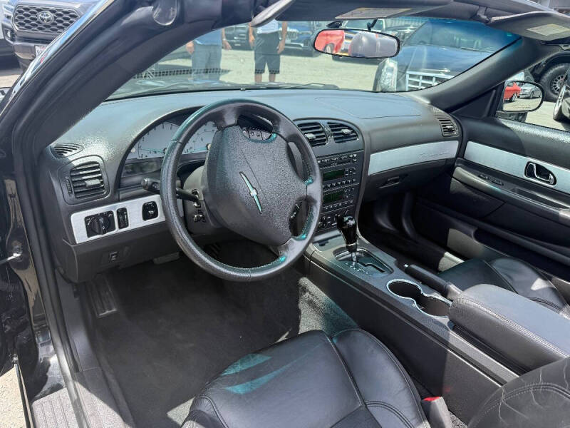 2002 Ford Thunderbird Deluxe