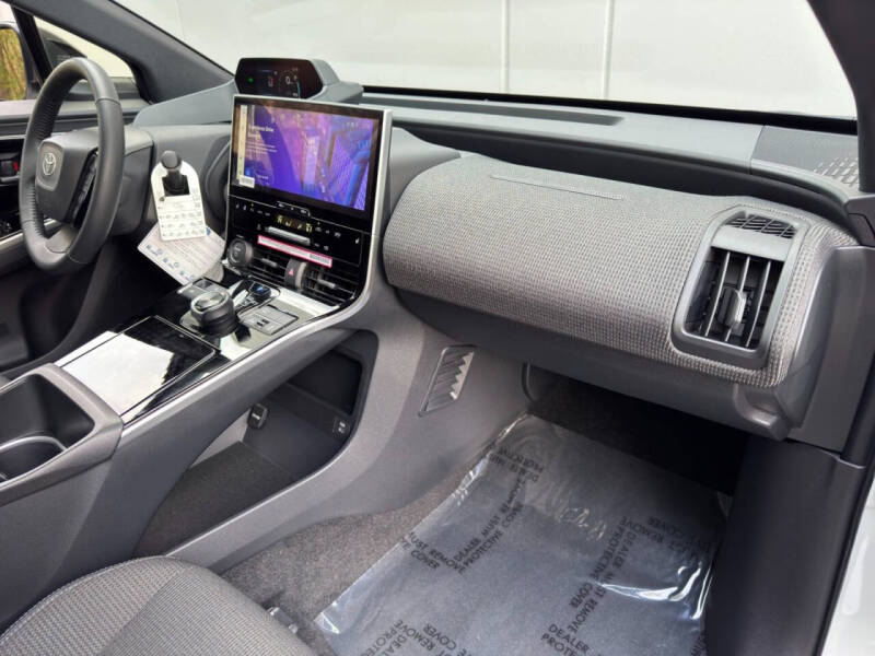 2024 Toyota bZ4X XLE