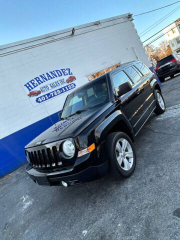 2016 Jeep Patriot for sale at Hernandez Auto Sales in Pawtucket RI