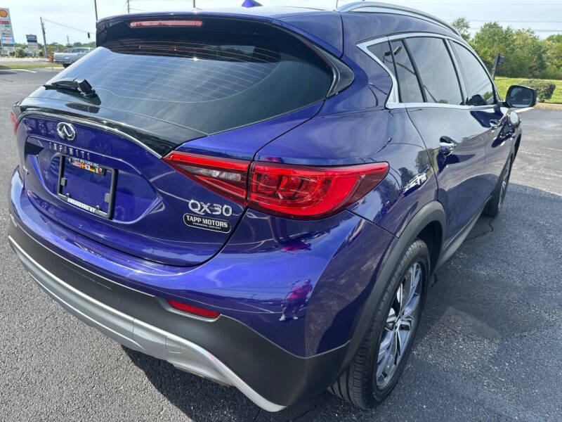 2017 Infiniti QX30 Luxury