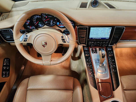 2014 Porsche Panamera 4