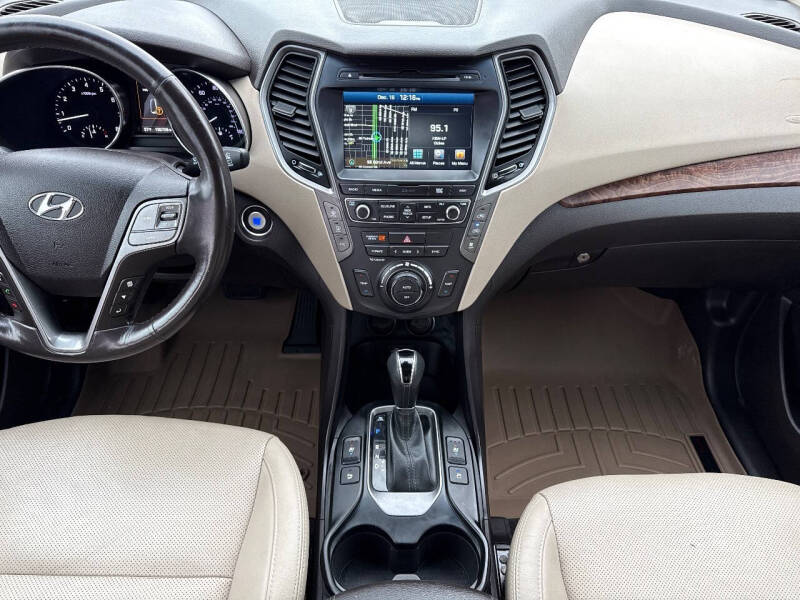 2017 Hyundai Santa Fe Limited Ultimate