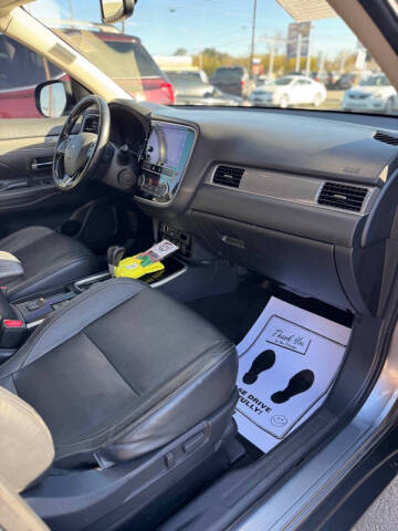 2019 Mitsubishi Outlander SE