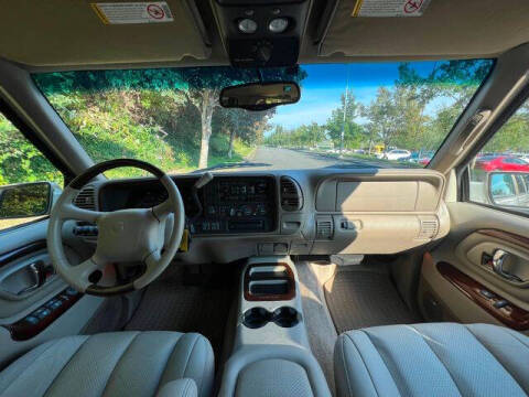 2000 Cadillac Escalade