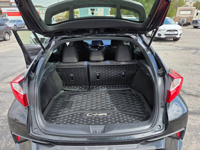 2021 Toyota C-HR XLE