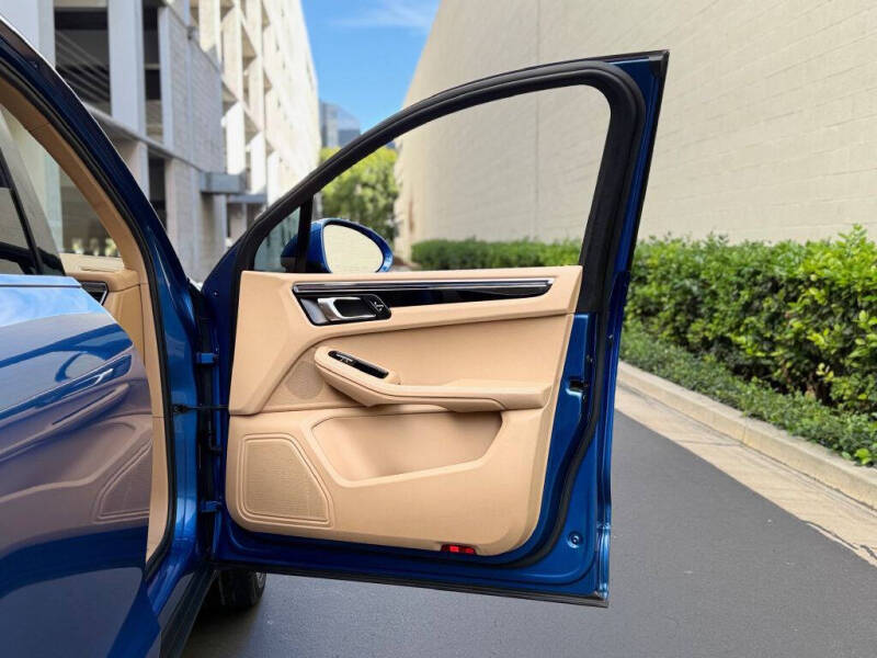 2015 Porsche Macan S