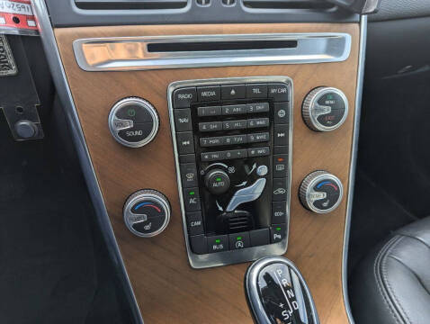 2017 Volvo XC60 T5 Inscription