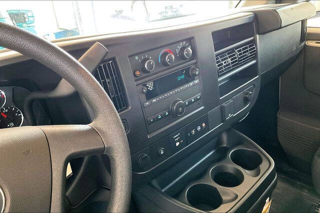 2024 Chevrolet Express 2500