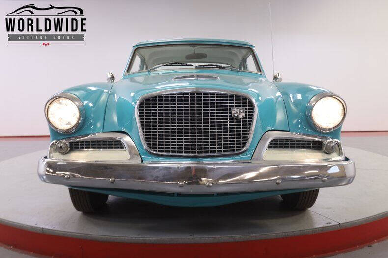 1957 Studebaker Silver Hawk