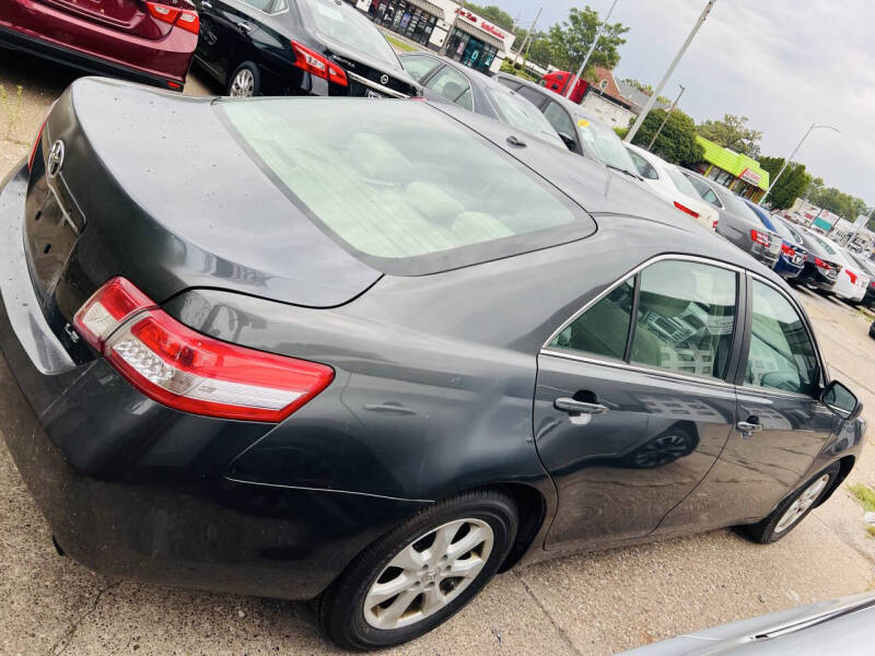 2011 Toyota Camry LE