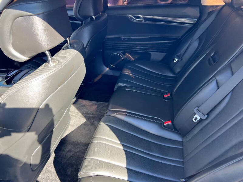 2025 Genesis G80 2.5T