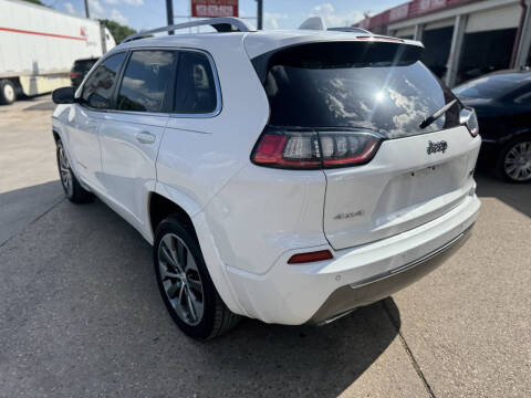 2019 Jeep Cherokee Overland