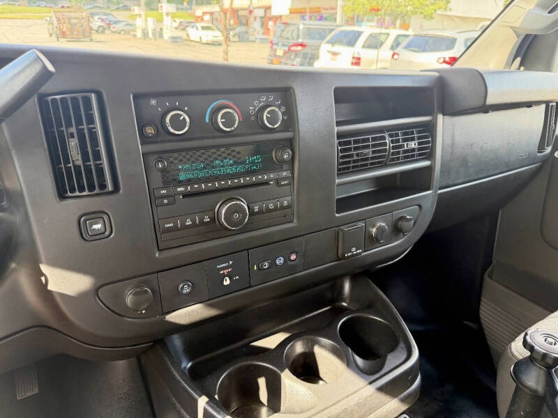 2016 Chevrolet Express 2500