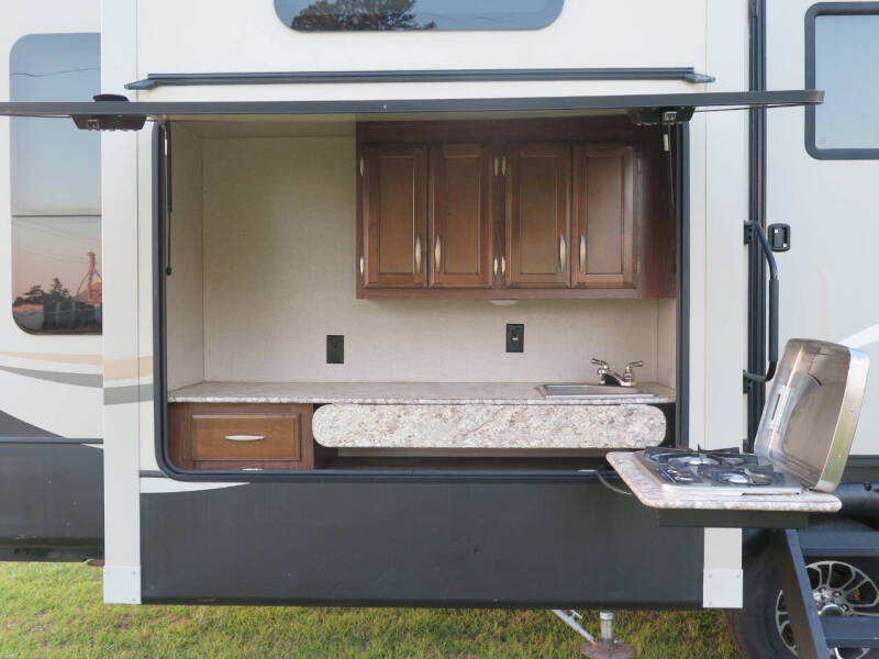 2016 Keystone RV Montana
