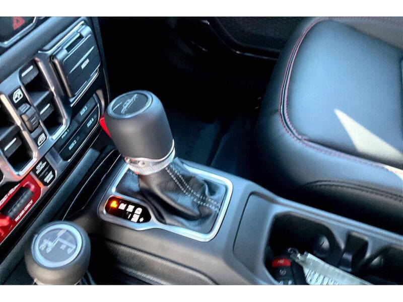 2026 Jeep Gladiator Shadow Ops