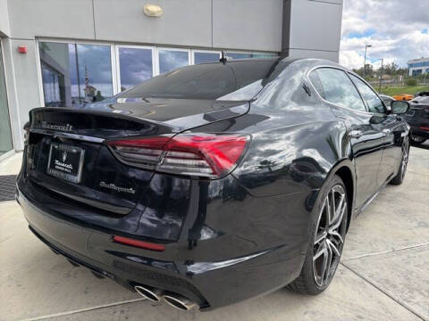 2022 Maserati Quattroporte Modena Q4