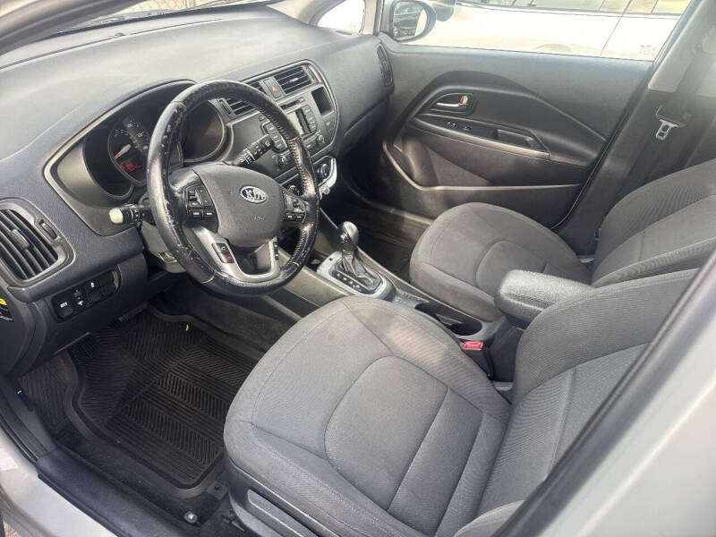 2012 Kia Rio 5-Door EX