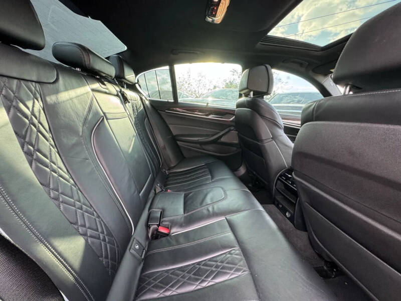 2017 BMW 5 Series 540i