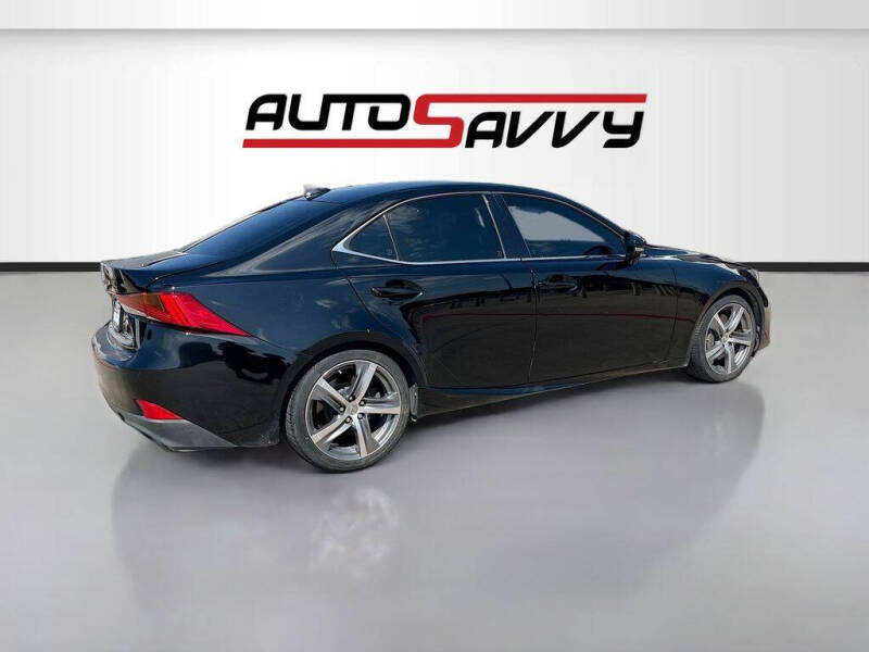 2017 Lexus IS 200t